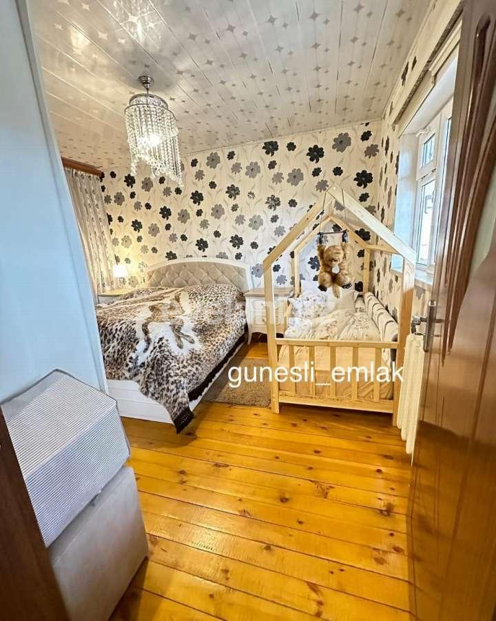 Satılır, köhnə tikili, 4 otaqlı, 80 m², Bakı, Suraxanı r, Massiv D q.