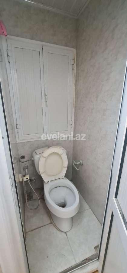 Satılır, köhnə tikili, 4 otaqlı, 105 m², Bakı, Binəqədi r, 7-ci mikrorayon q, Azadlıq prospekti m.