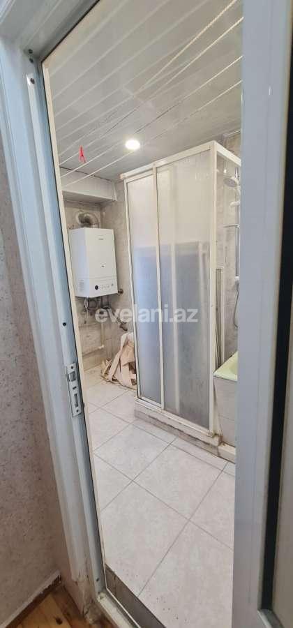 Satılır, köhnə tikili, 4 otaqlı, 105 m², Bakı, Binəqədi r, 7-ci mikrorayon q, Azadlıq prospekti m.