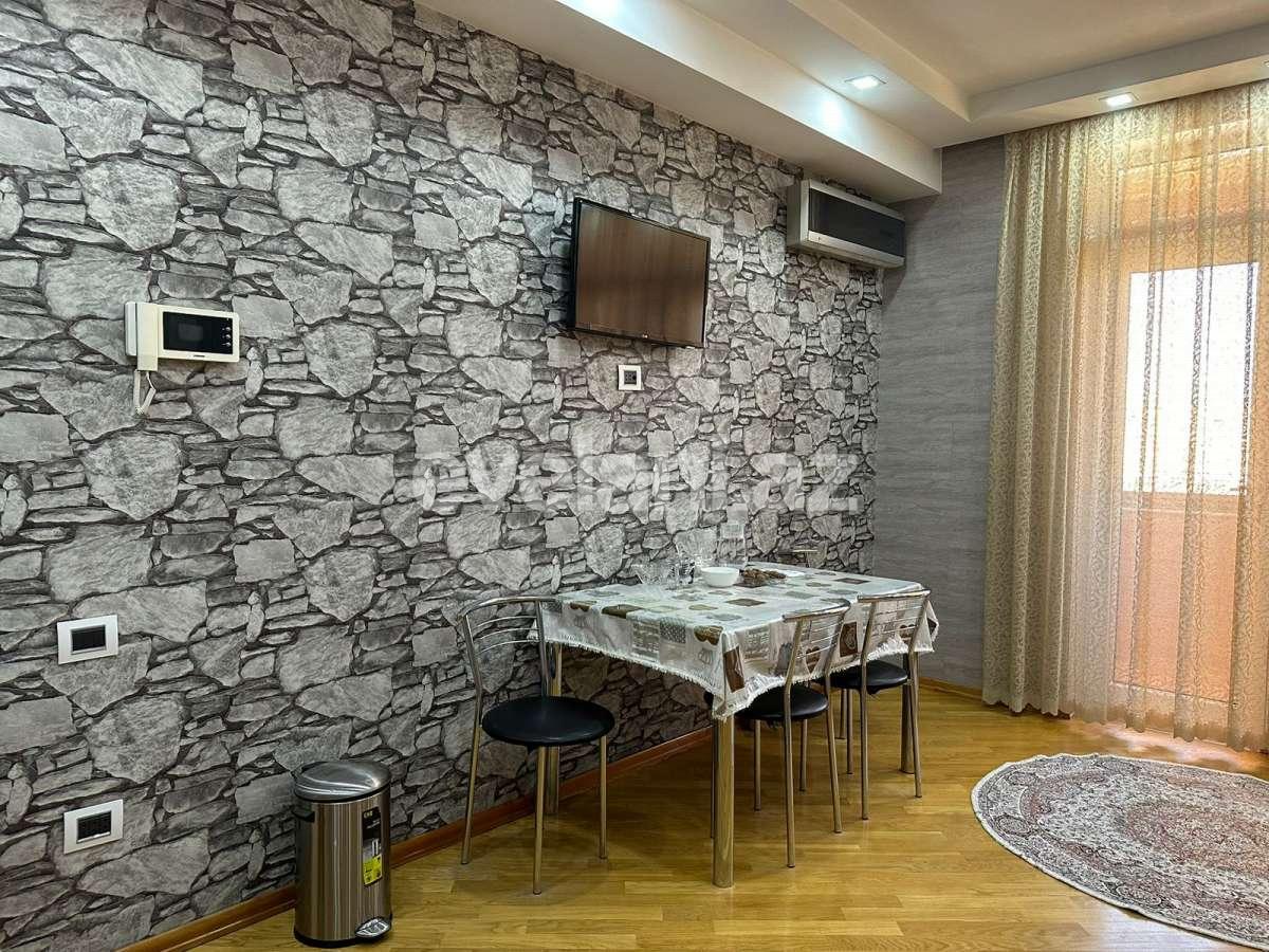 Kirayə verilir, yeni tikili, 3 otaqlı, 103 m², Bakı, Nəsimi r, 2-ci mikrorayon q, Memar Əcəmi m.