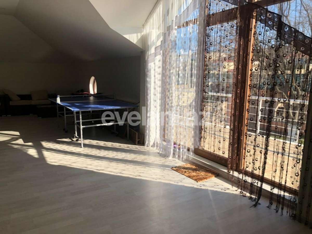 Satılır, həyət evi / bağ, 5 otaqlı, 200 m², Bakı, Abşeron r, Novxanı q.