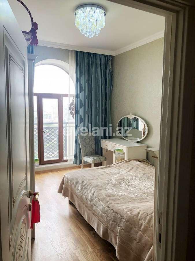 Satılır, yeni tikili, 2 otaqlı, 68 m², Bakı, Nizami r, Qara Qarayev m.