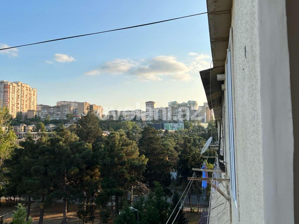 Satılır, köhnə tikili, 2 otaqlı, 65 m², Bakı, Sabunçu r, Bakıxanov q.