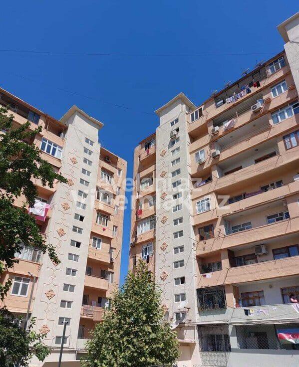 Satılır, köhnə tikili, 2 otaqlı, 60 m², Bakı, Suraxanı r, Massiv V q.