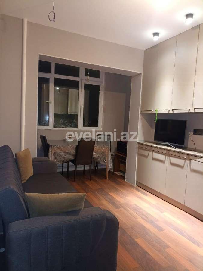 Satılır, köhnə tikili, 2 otaqlı, 60 m², Bakı, Suraxanı r, Massiv V q.