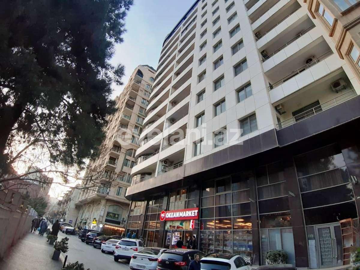 Satılır, yeni tikili, 3 otaqlı, 130 m², Bakı, Səbail r, Sahil m.