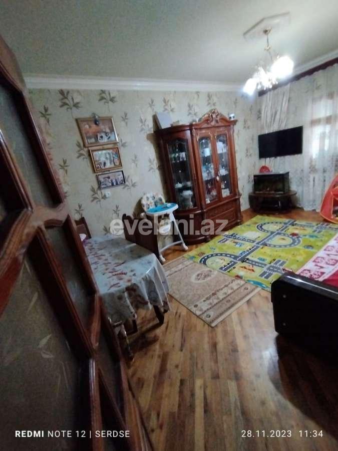 Satılır, köhnə tikili, 2 otaqlı, 60 m², Bakı, Suraxanı r, Massiv D q.