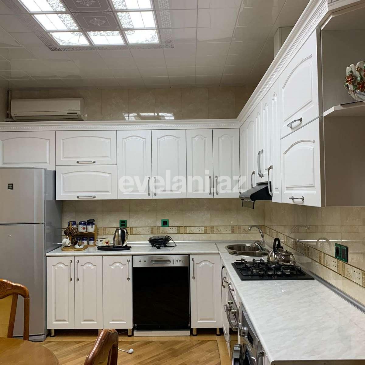 Rent, new building, 3 room, 140 m², Baku, Yasamal r, Elmlar Akademiyası m.