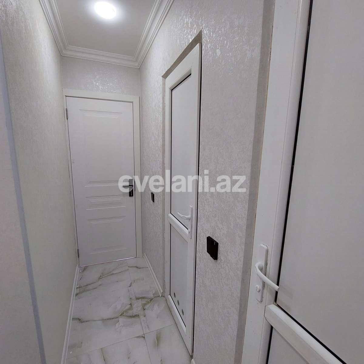 Sale, old building, 2 room, 59.99 m², Baku, Khatai r.