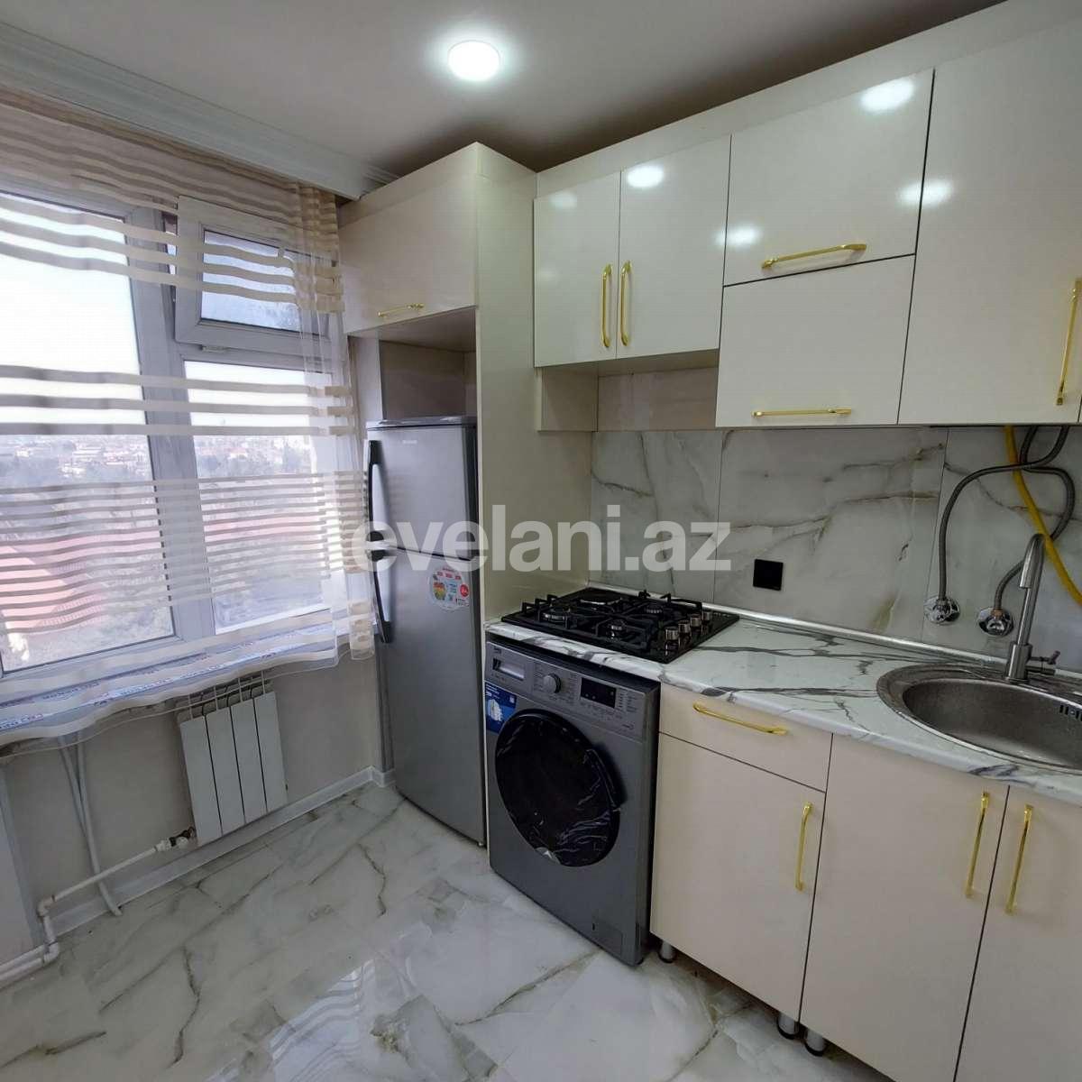 Sale, old building, 2 room, 59.99 m², Baku, Khatai r.
