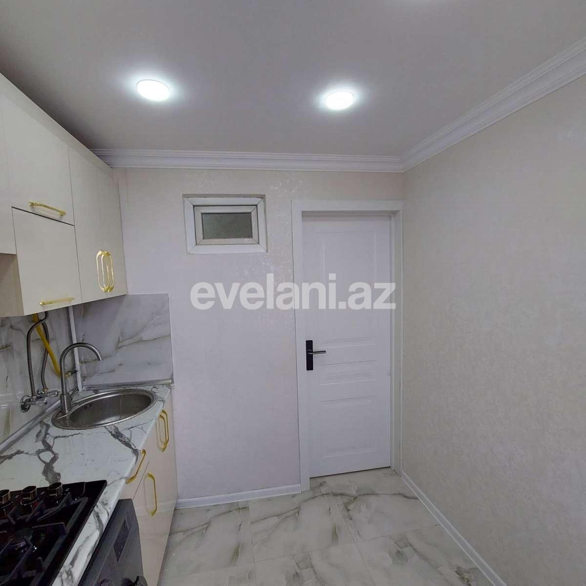 Sale, old building, 2 room, 59.99 m², Baku, Khatai r.