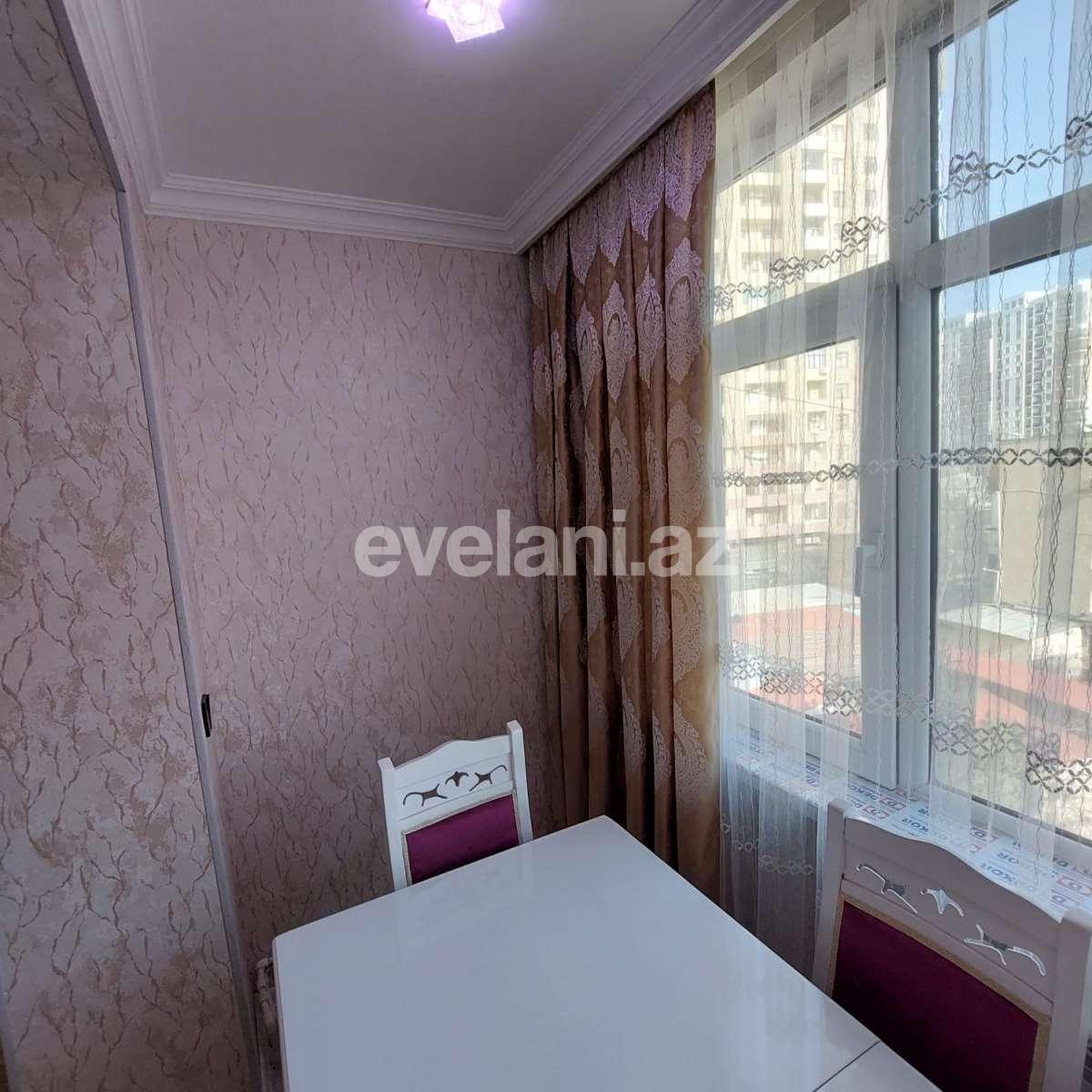 Sale, old building, 2 room, 59.99 m², Baku, Khatai r.