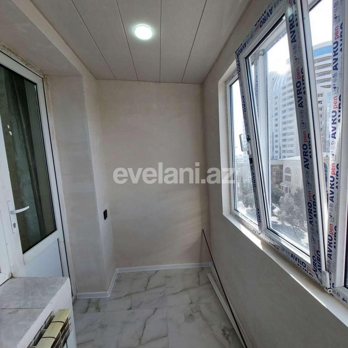 Sale, old building, 2 room, 59.99 m², Baku, Khatai r.