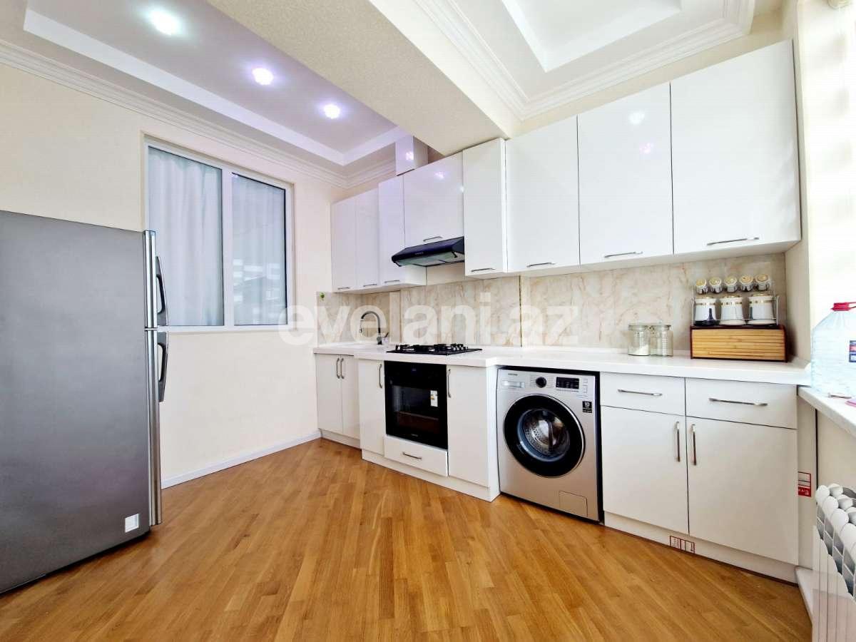 Satılır, yeni tikili, 2 otaqlı, 70 m², Bakı, Nizami r.