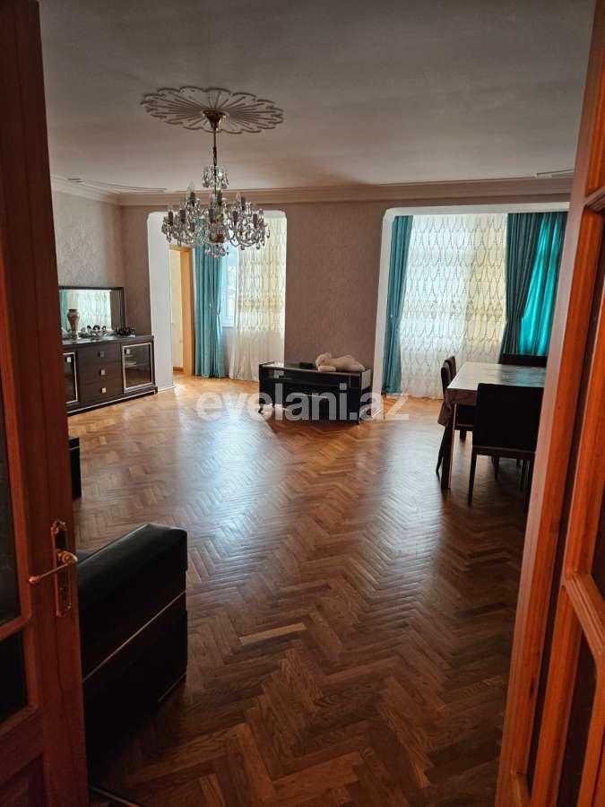 Kirayə verilir, köhnə tikili, 4 otaqlı, 135 m², Bakı, Yasamal r.