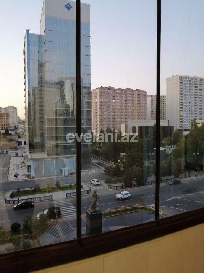 Kirayə verilir, yeni tikili, 3 otaqlı, 124 m², Bakı, Xətai r.