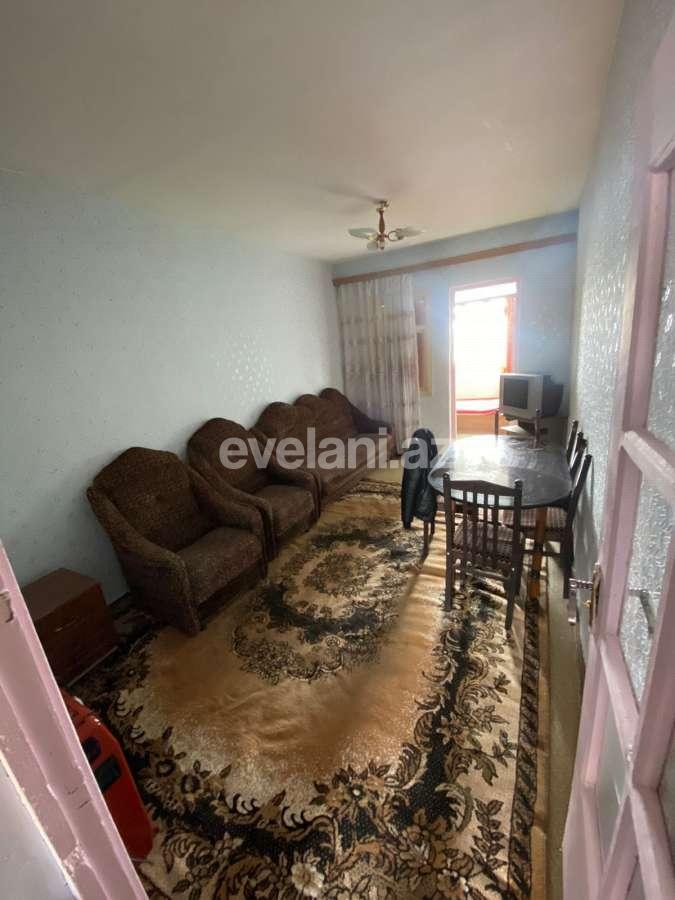 Rent, old building, 3 room, 66 m², Baku, Surakhani r, Yeni Guneshli d, Khalglar Doslugu m.