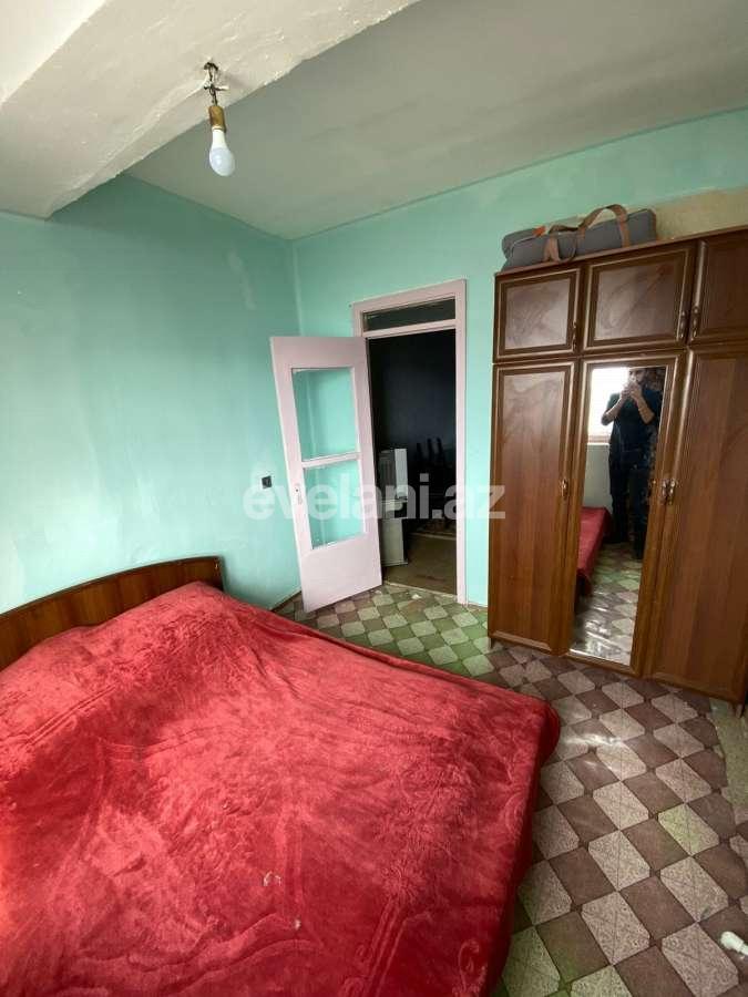 Rent, old building, 3 room, 66 m², Baku, Surakhani r, Yeni Guneshli d, Khalglar Doslugu m.