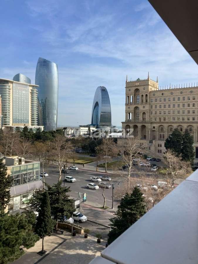 Сдаётся, новостройка, 3-комнаты, 110 m², Баку, Сабаильский r, Сахил m.