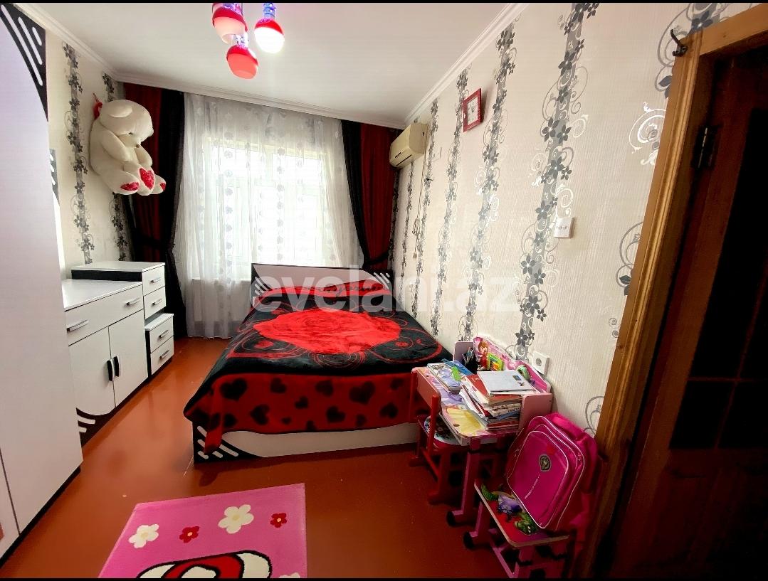 Satılır, köhnə tikili, 3 otaqlı, 70 m², Sumqayıt, 17-ci mikrorayon r.