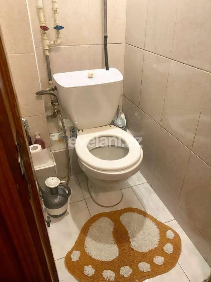 Satılır, köhnə tikili, 3 otaqlı, 70 m², Sumqayıt, 17-ci mikrorayon r.