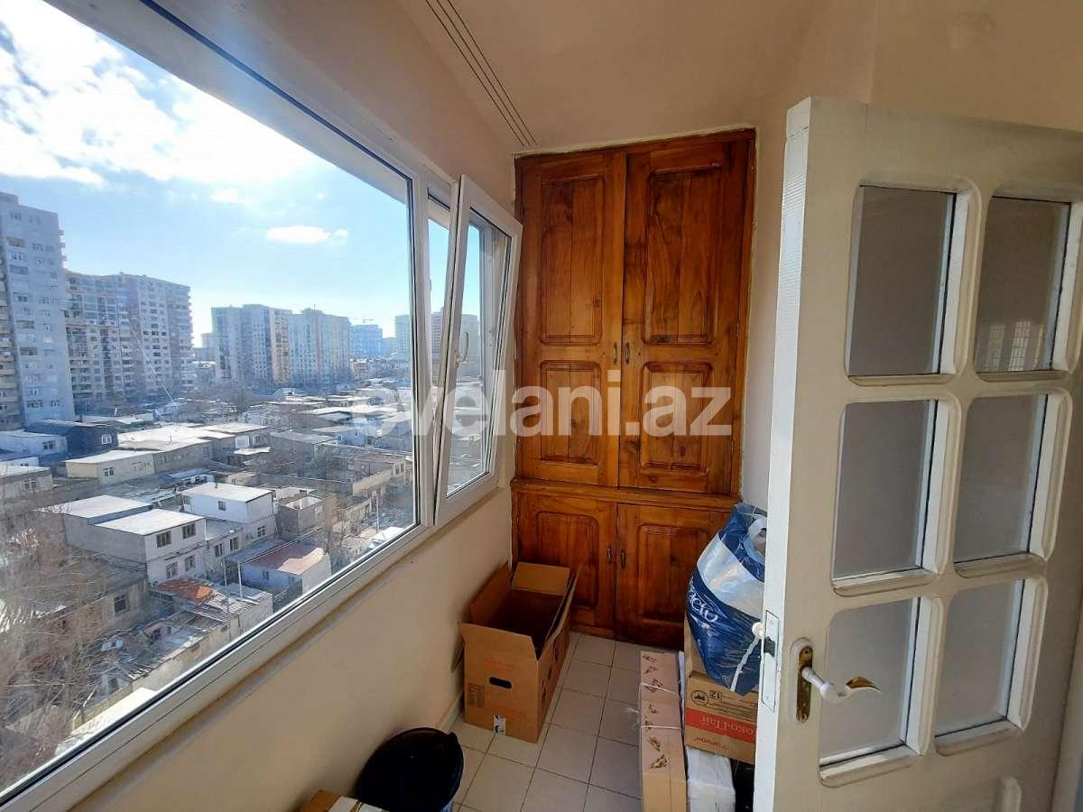 Kirayə verilir, köhnə tikili, 3 otaqlı, 79 m², Bakı, Yasamal r, Elmlər Akademiyası m.