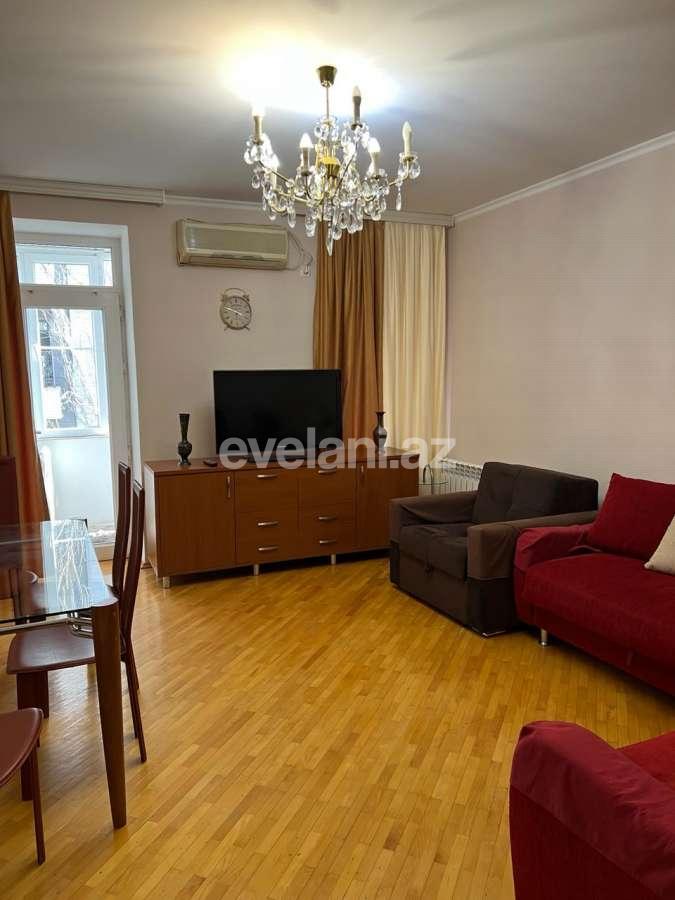 Kirayə verilir, köhnə tikili, 2 otaqlı, 70 m², Bakı, Səbail r, Sahil m.