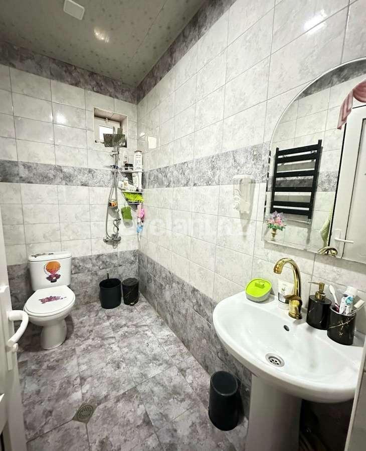Satılır, həyət evi / bağ, 4 otaqlı, 110 m², Bakı, Xəzər r, Binə q.