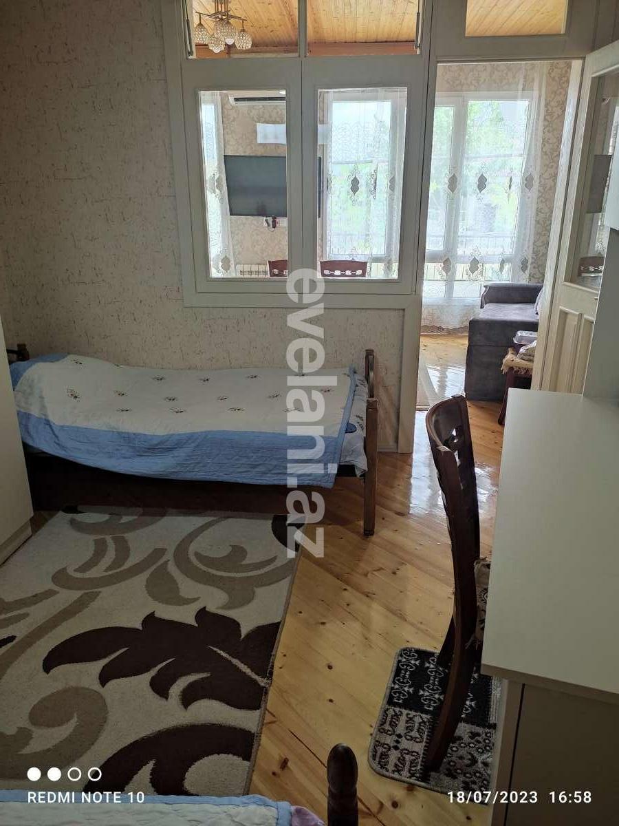 Satılır, həyət evi / bağ, 4 otaqlı, 75 m², Bakı, Abşeron r, Saray q.