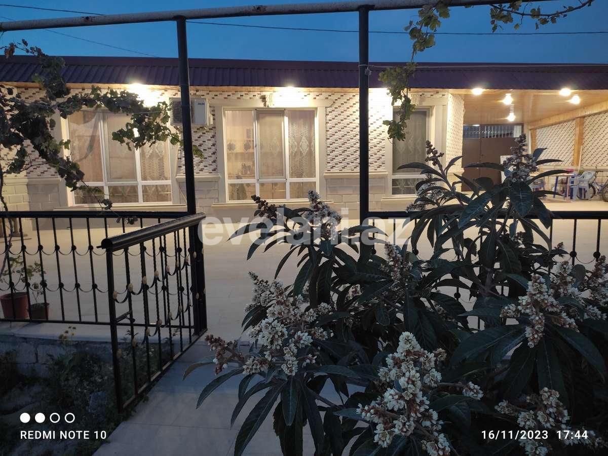 Satılır, həyət evi / bağ, 4 otaqlı, 75 m², Bakı, Abşeron r, Saray q.