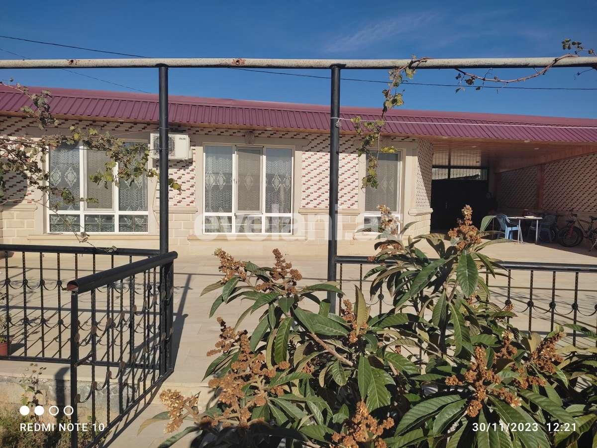 Satılır, həyət evi / bağ, 4 otaqlı, 75 m², Bakı, Abşeron r, Saray q.