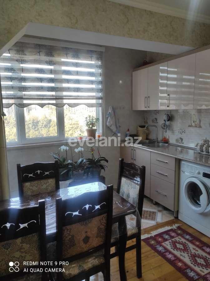 Satılır, köhnə tikili, 3 otaqlı, 70 m², Bakı, Suraxanı r, Qaraçuxur q.