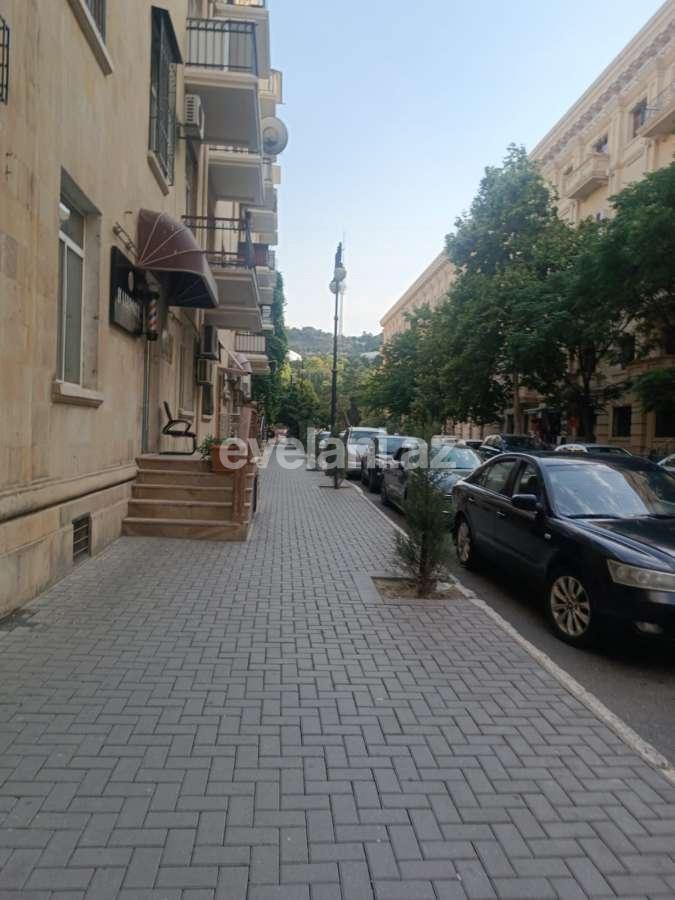 Сдаётся, вторичка, 2-комнаты, 65 m², Баку, Сабаильский r.