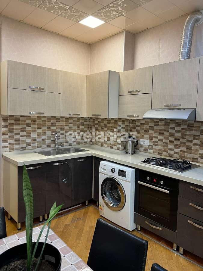Сдаётся, вторичка, 2-комнаты, 65 m², Баку, Сабаильский r.