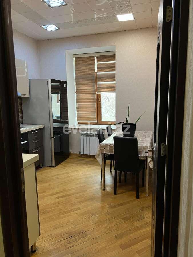 Сдаётся, вторичка, 2-комнаты, 65 m², Баку, Сабаильский r.