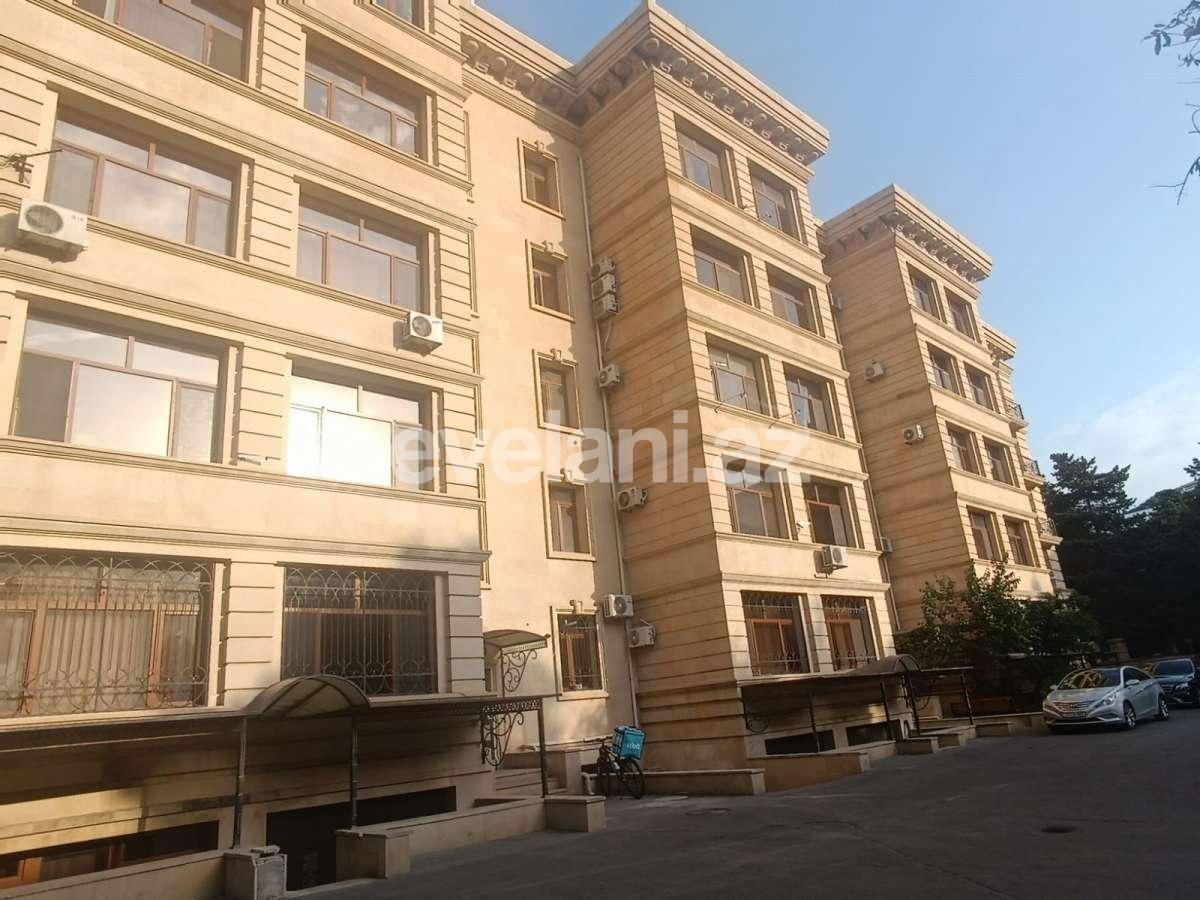 Сдаётся, вторичка, 2-комнаты, 65 m², Баку, Сабаильский r.