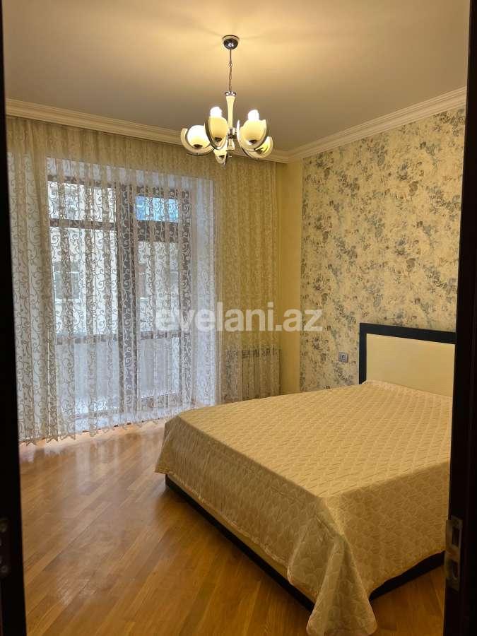 Сдаётся, вторичка, 2-комнаты, 65 m², Баку, Сабаильский r.