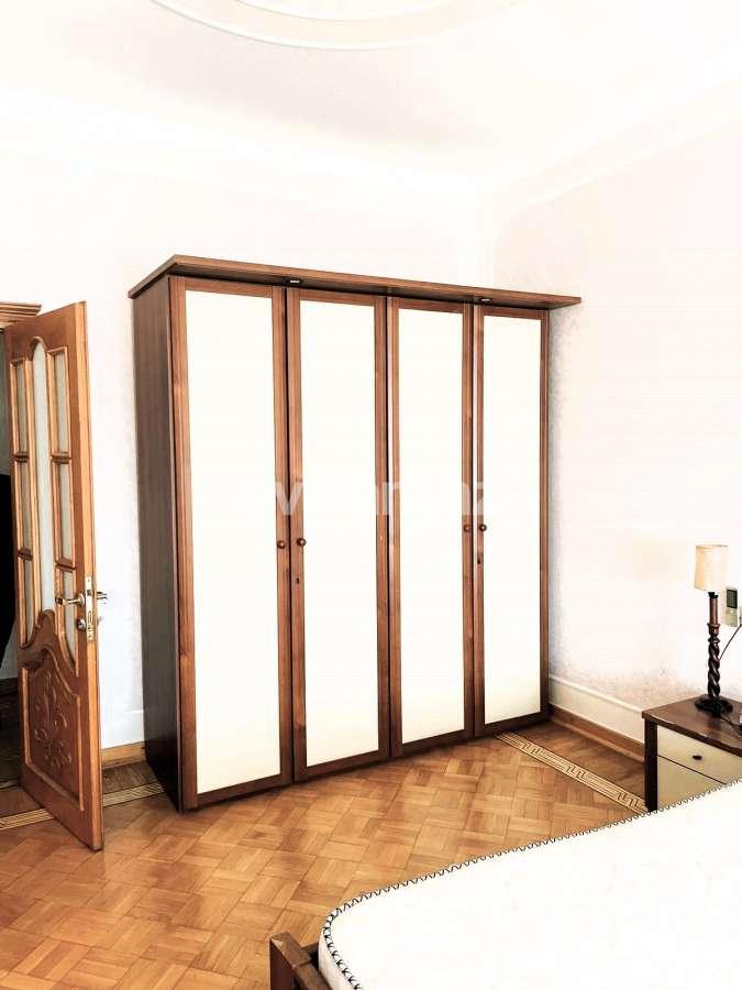 Kirayə verilir, yeni tikili, 4 otaqlı, 240 m², Bakı, Nəsimi r, 28 may m.