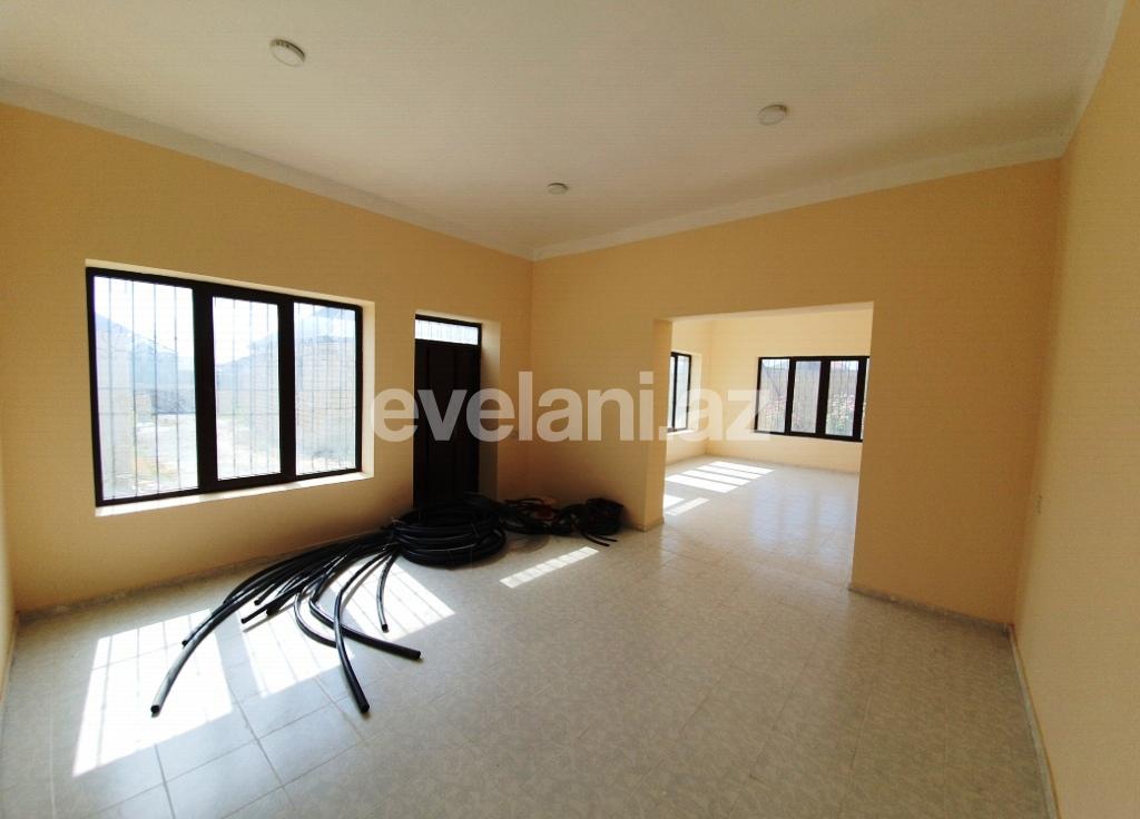 Satılır, həyət evi / bağ, 6 otaqlı, 300 m², Bakı, Abşeron r, Mehdiabad q, Azadlıq prospekti m.