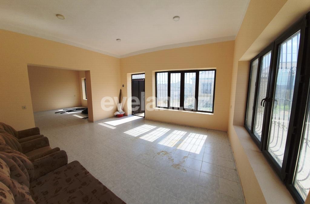 Satılır, həyət evi / bağ, 6 otaqlı, 300 m², Bakı, Abşeron r, Mehdiabad q, Azadlıq prospekti m.