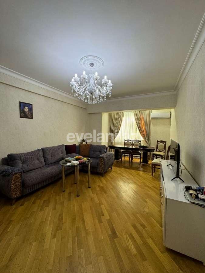 Satılır, yeni tikili, 2 otaqlı, 85 m², Bakı, Binəqədi r, 6-cı mikrorayon q, Memar Əcəmi m.