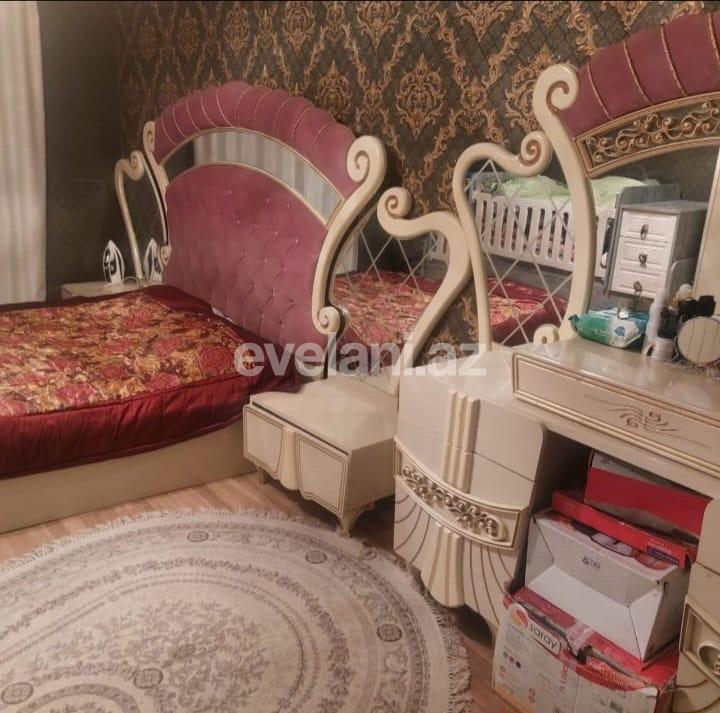 Sale, old building, 3 room, 65 m², Sumgayit, 45-th block r.