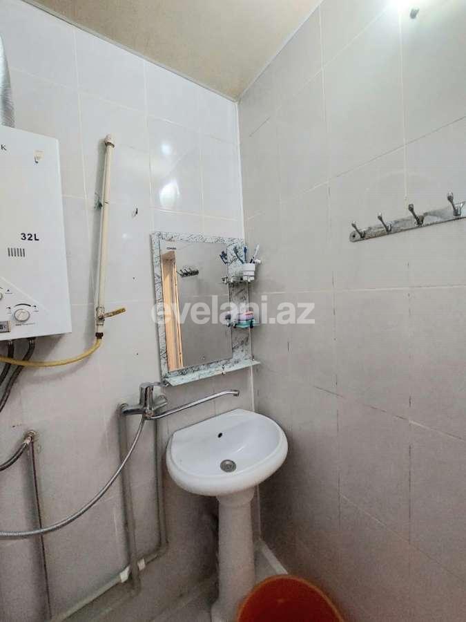 Satılır, köhnə tikili, 3 otaqlı, 75 m², Sumqayıt, 17-ci mikrorayon r.