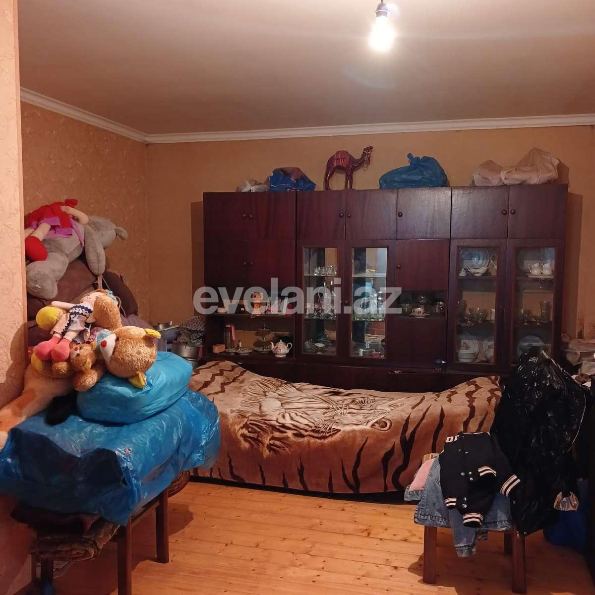 Satılır, həyət evi / bağ, 3 otaqlı, 70 m², Sumqayıt, 49-cu məhəllə r.