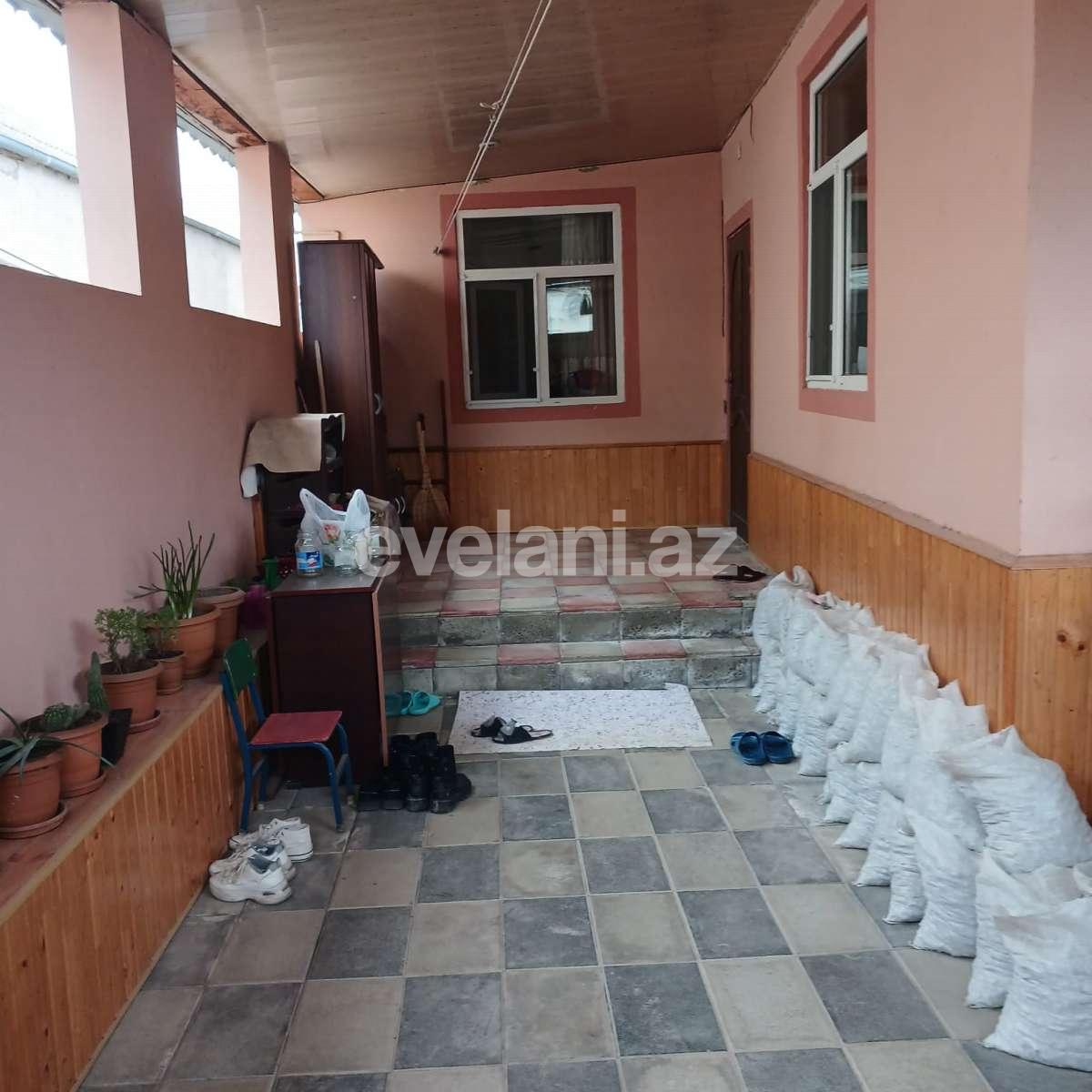 Satılır, həyət evi / bağ, 3 otaqlı, 70 m², Sumqayıt, 49-cu məhəllə r.