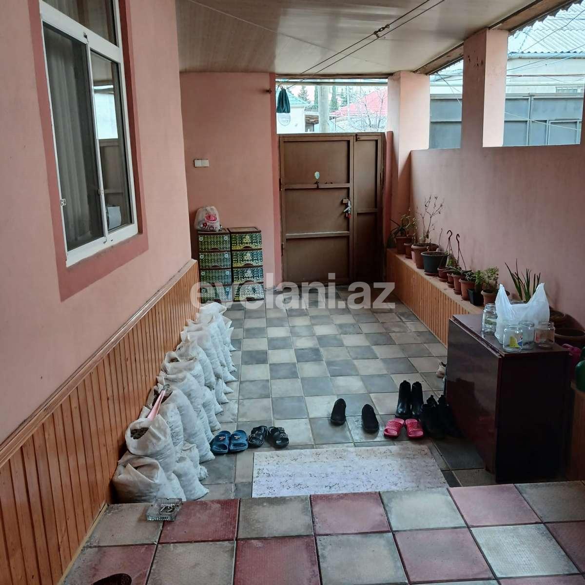 Satılır, həyət evi / bağ, 3 otaqlı, 70 m², Sumqayıt, 49-cu məhəllə r.