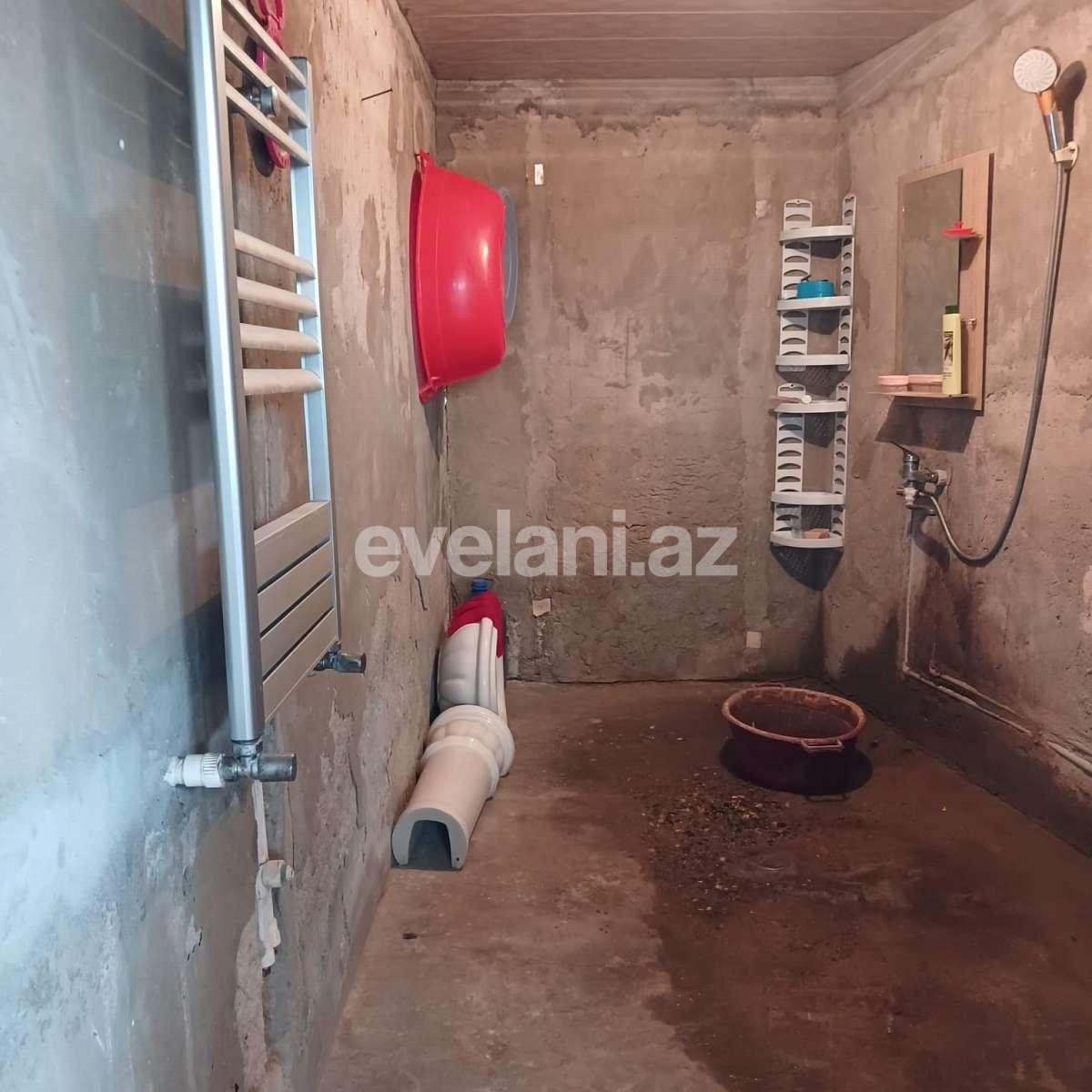 Satılır, həyət evi / bağ, 3 otaqlı, 70 m², Sumqayıt, 49-cu məhəllə r.