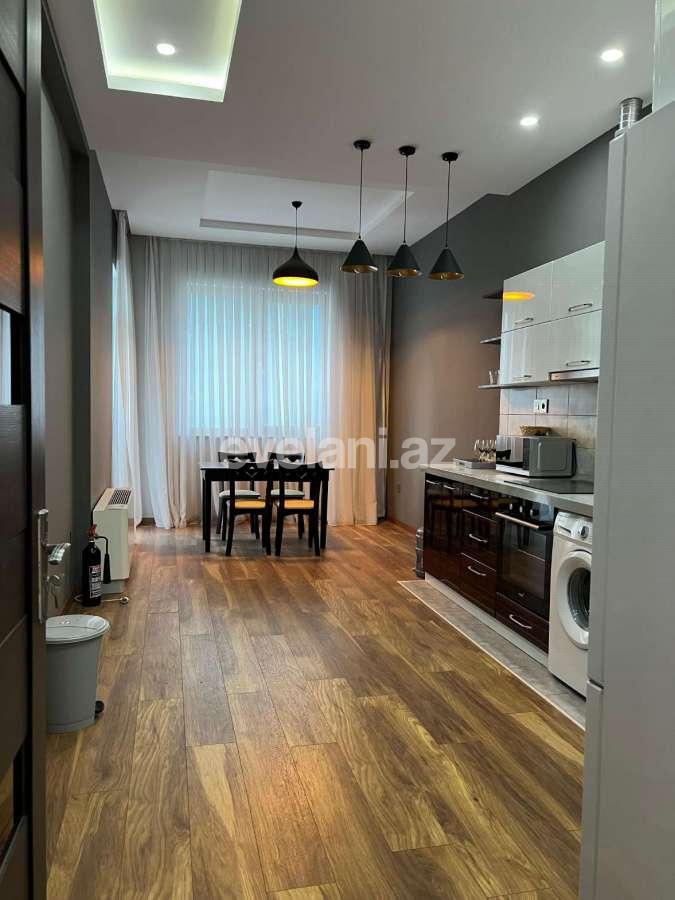 Kirayə verilir, yeni tikili, 3 otaqlı, 150 m², Bakı, Nəsimi r.
