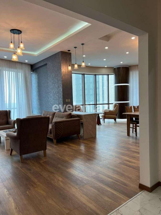 Kirayə verilir, yeni tikili, 3 otaqlı, 150 m², Bakı, Nəsimi r.