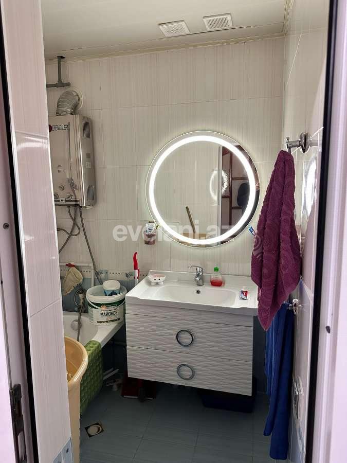 Satılır, köhnə tikili, 4 otaqlı, 82 m², Sumqayıt, 17-ci mikrorayon r.